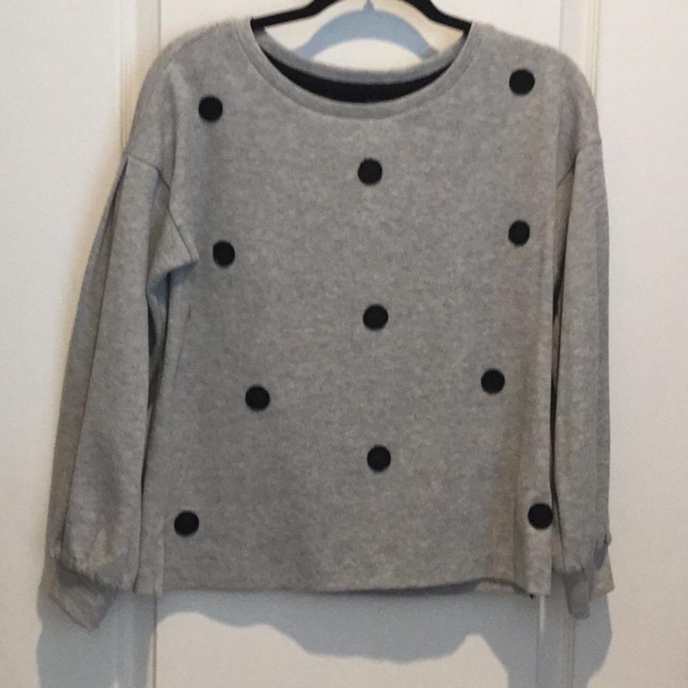 Cropped Sweatshirt with bead circles